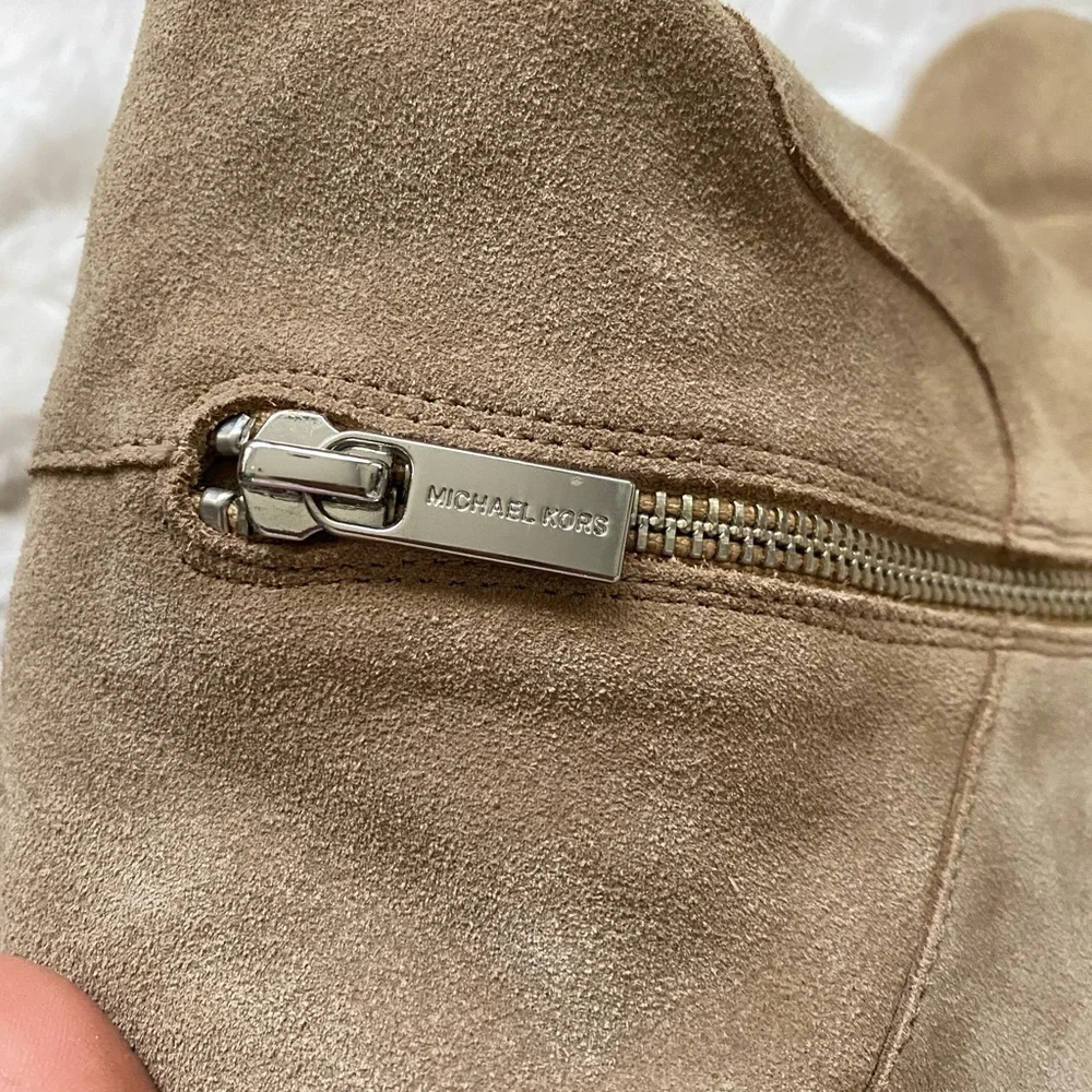 ❤️🔥HP🔥Michael Kors Suede Boots❤️ - Picture 9 of 9